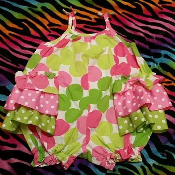 Bonnie Baby Other - Bonnie Baby onesie 6/9 months